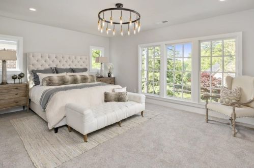 4007 Haverhill Dr, Atlanta GA  30342-3881 exterior