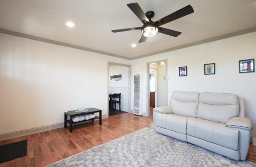 1466 Darwin St, Seaside CA  93955-5017 exterior