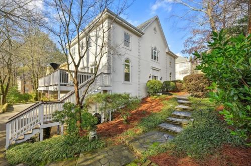 1039 Lenox Valley Dr, Atlanta, GA 30324-2767