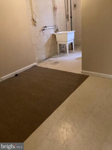 11400 Monticello Ave, Silver Spring MD 20902-3032 exterior