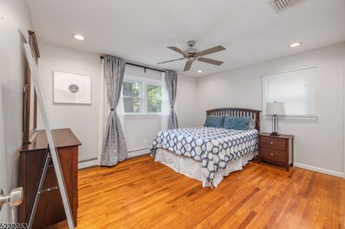 5 Cedar Ter, Dover NJ  07869-4802 exterior