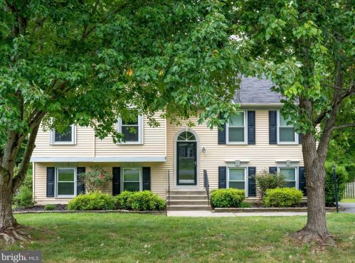 11608 Hampstead Dr, Fredericksburg, VA 22407-7418