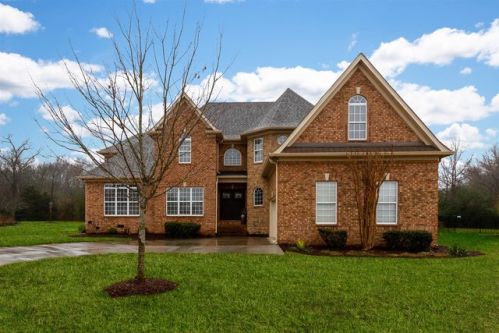 3014 Landview Dr, Murfreesboro, TN 37128-6002