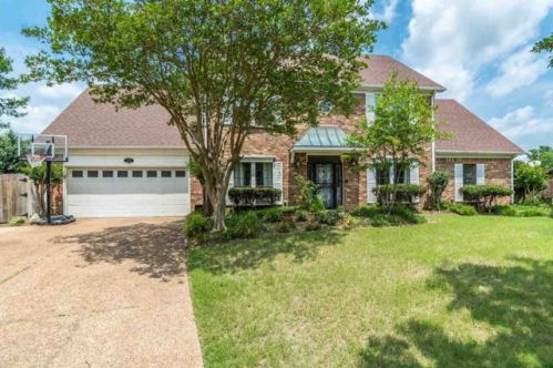 8732 Carrollwood Cv, Cordova, TN 38016-4621