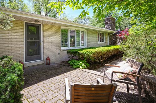 595 Fairview Ave, Glendale Heights, IL 60137-5440