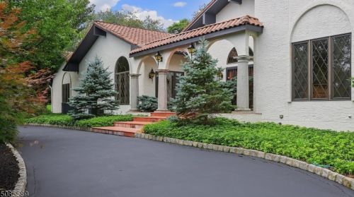 7 William Penn Rd, Warren, NJ 07059-5046