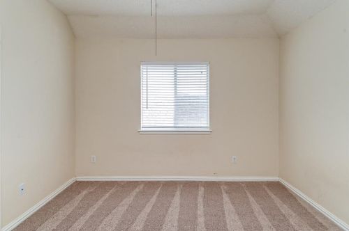 8113 Hulen Park Cir, Fort Worth TX  76123-1353 exterior