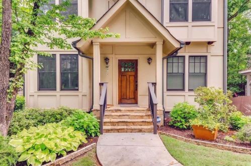 31 Honour Cir, Atlanta, GA 30305-1121