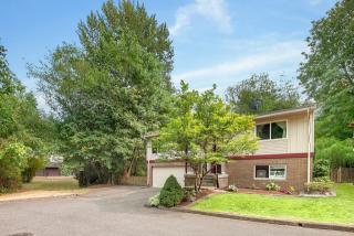 15016 122nd Pl, Kirkland, WA 98034-4545