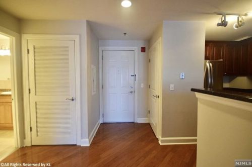 5406 City Pl, Edgewater NJ  07020-3171 exterior