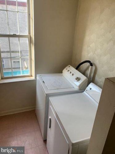 1432 12 St, Philadelphia PA 19147-4937 exterior