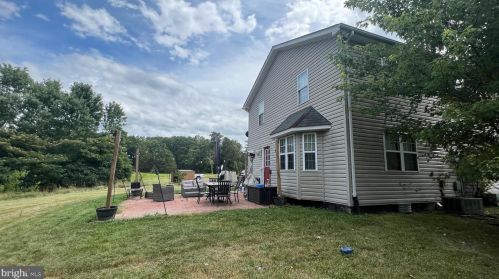 480 Hahns Ln, Toms Brook, VA 22660-2024