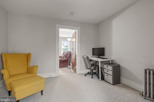 232 Walnut St, Lancaster PA  17602-2342 exterior