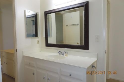 303 Los Arbolitos Blvd, Oceanside CA  92058-1526 exterior