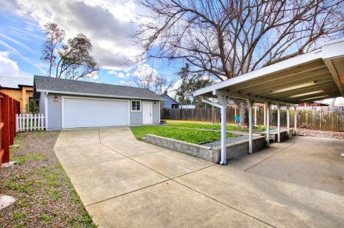 8960 Central Ave, Citrus Heights CA  95662-4102 exterior