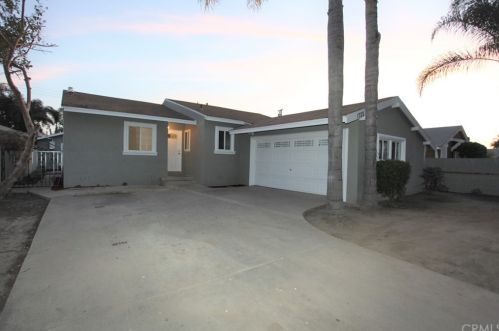 1702 Wisteria Pl, Santa Ana, CA 92703-4632