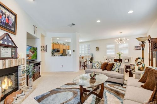 7948 Shadow Trails Ln, Riverside CA  92509-7007 exterior