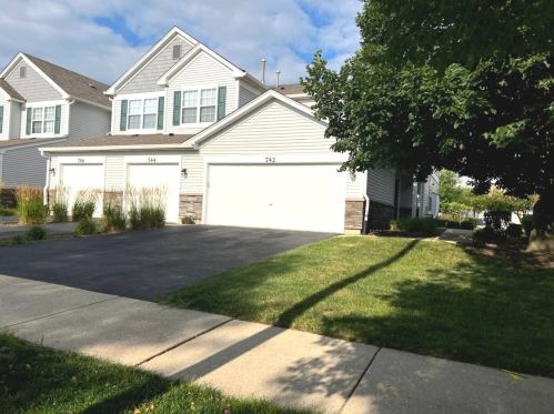 742 Woodewind Dr, Naperville IL  60563-3943 exterior