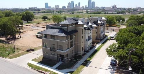 400 Rayner St, Fort Worth TX  76111-1128 exterior