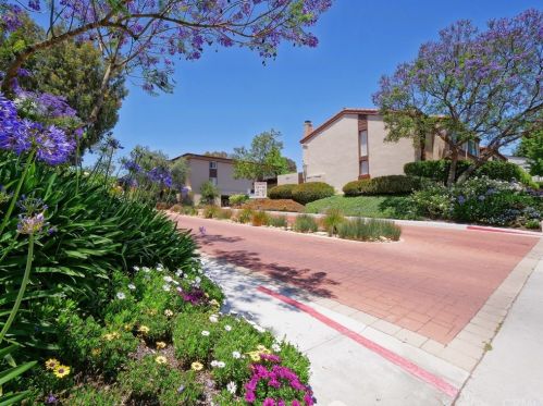 5941 Armaga Spring Rd, Palos Verdes Estates, CA 90275-4867