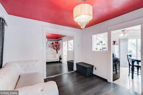 541 Gotzian St, Saint Paul MN  55106-5333 exterior