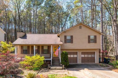 5000 Sumit Wood Dr, Kennesaw, GA 30152-4157