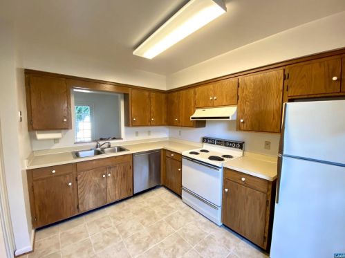 702 Merion Greene, Charlottesville, VA 22901-3171