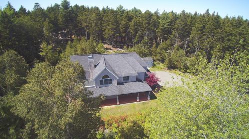 41 Sanctuary Ln, Blue Hill, ME 04614-6544