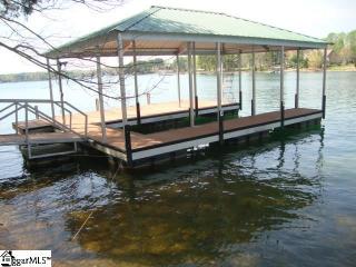 526 Beacon Shores Dr, Seneca, SC 29672-6960