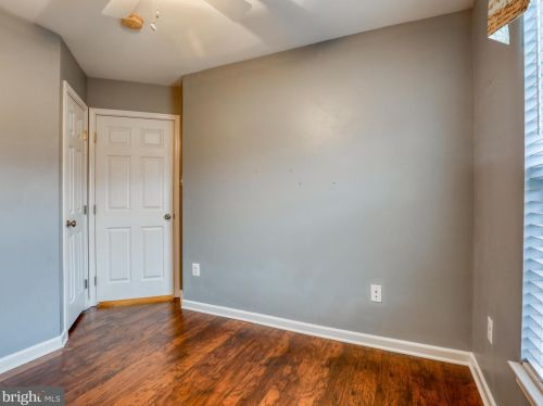 12 Payne St, Charles Town WV 25414-5536 exterior