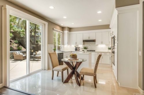 10 Brockton, Irvine CA  92620-7911 exterior