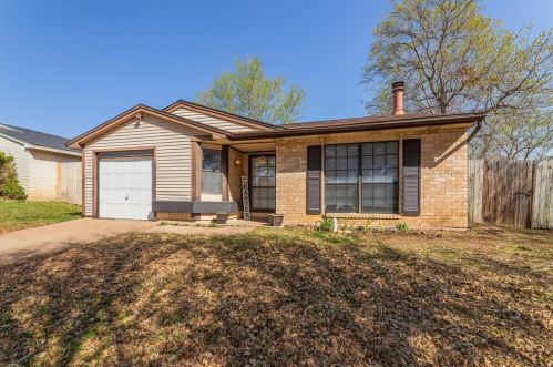 4245 Pepperbush Dr, Fort Worth, TX 76137-1138
