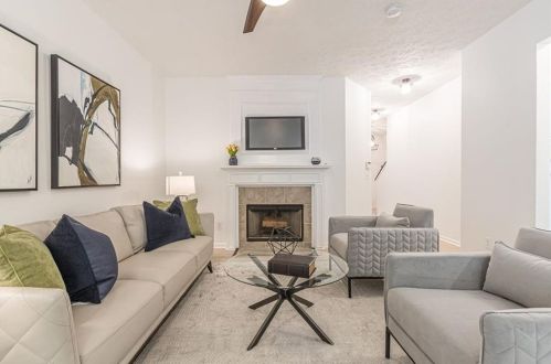 1623 Jackson Way, Atlanta GA  30318-0655 exterior