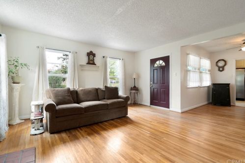 4624 Linwood Pl, Riverside CA  92506-1029 exterior