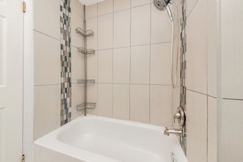 235 Bristol Ct, Lemont IL  60440-1684 exterior