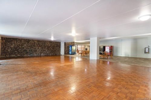 2888 Ala Ilima St, Honolulu HI  96818-5220 exterior