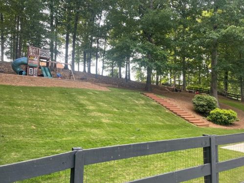 504 Hickory Gln, Holly Springs, GA 30188-1922