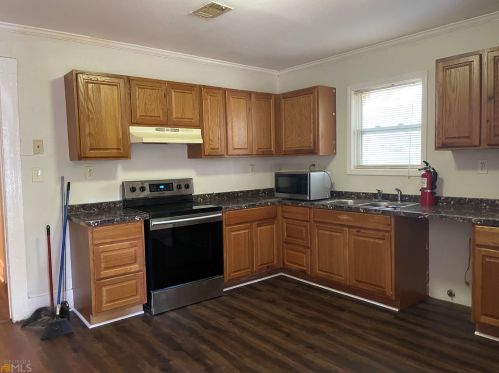 399 Lake Ave, Atlanta, GA 30318-8169