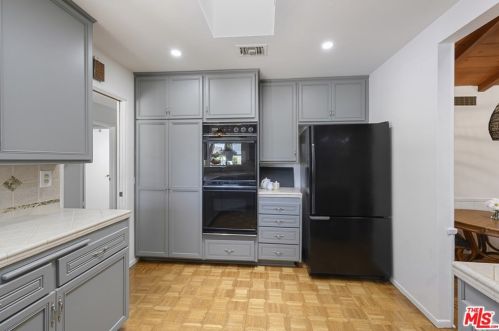 1520 Harle Pl, Anaheim CA  92802-2510 exterior