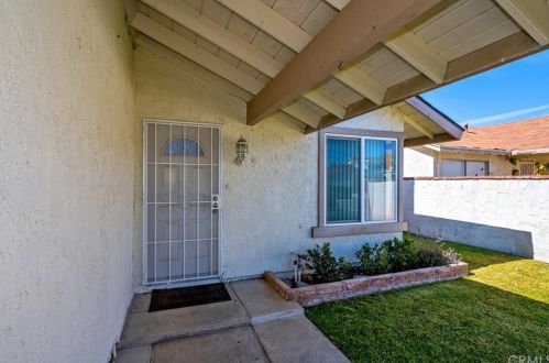 14901 Burnham Cir, Irvine, CA 92604-2357