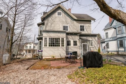 208 High St, Hackettstown NJ  07840-1941 exterior