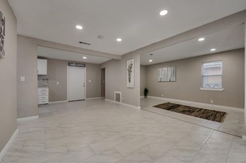 6520 Truman Dr, Fort Worth TX  76112-8032 exterior