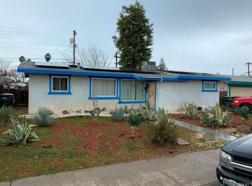 3425 Hughes Ave, Fresno, CA 93705-3224