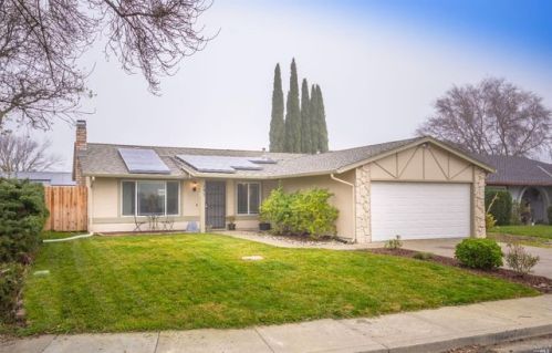 191 Randall Ave, Vacaville, CA 95687-5248