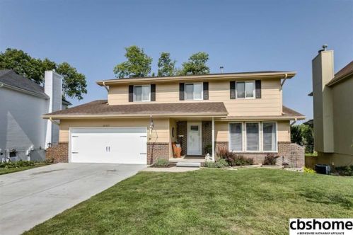 14117 34th St, Bellevue, NE 68123-2626