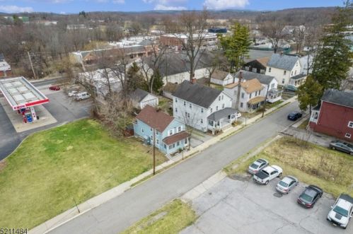 5 Hamilton St, Fredon, NJ 07860-1803