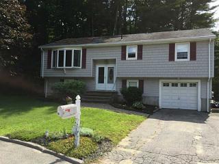 16 Finne Rd, Providence, RI 02919-1316
