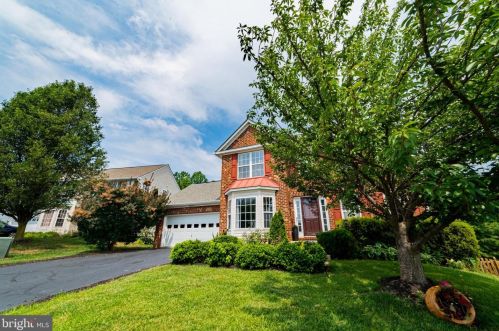 6909 Quitman Dr, Fredericksburg, VA 22407-2585