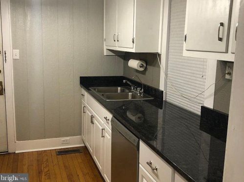 110 Lawrence St, Charles Town WV  25414-1512 exterior