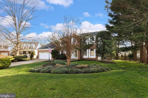 2303 Noble Victory Ct, Herndon, VA 20191-5800